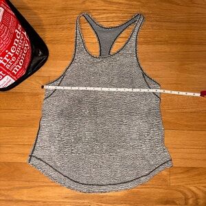 Lululemon tank- size 6- Women's Gray Racerback Tank Top